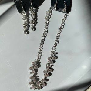 Rhinestone Necklace Set & Pair of Earrings